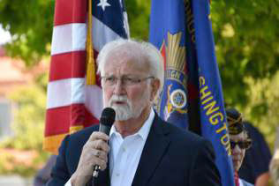 Edmonds Veterans Plaza Information Kiosk Dedicated